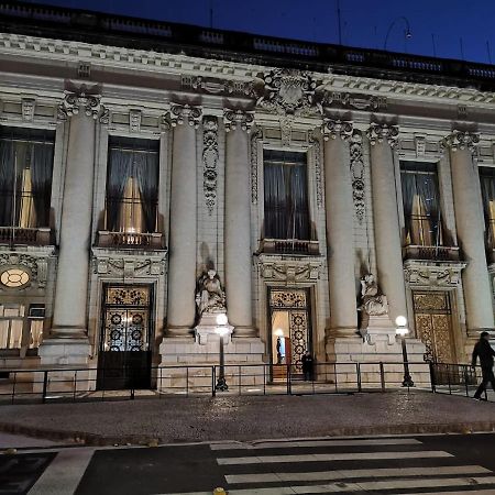 Ensolarado E Espacoso Quarto/Sala No Coracao De Poa Порту-Алегри Экстерьер фото